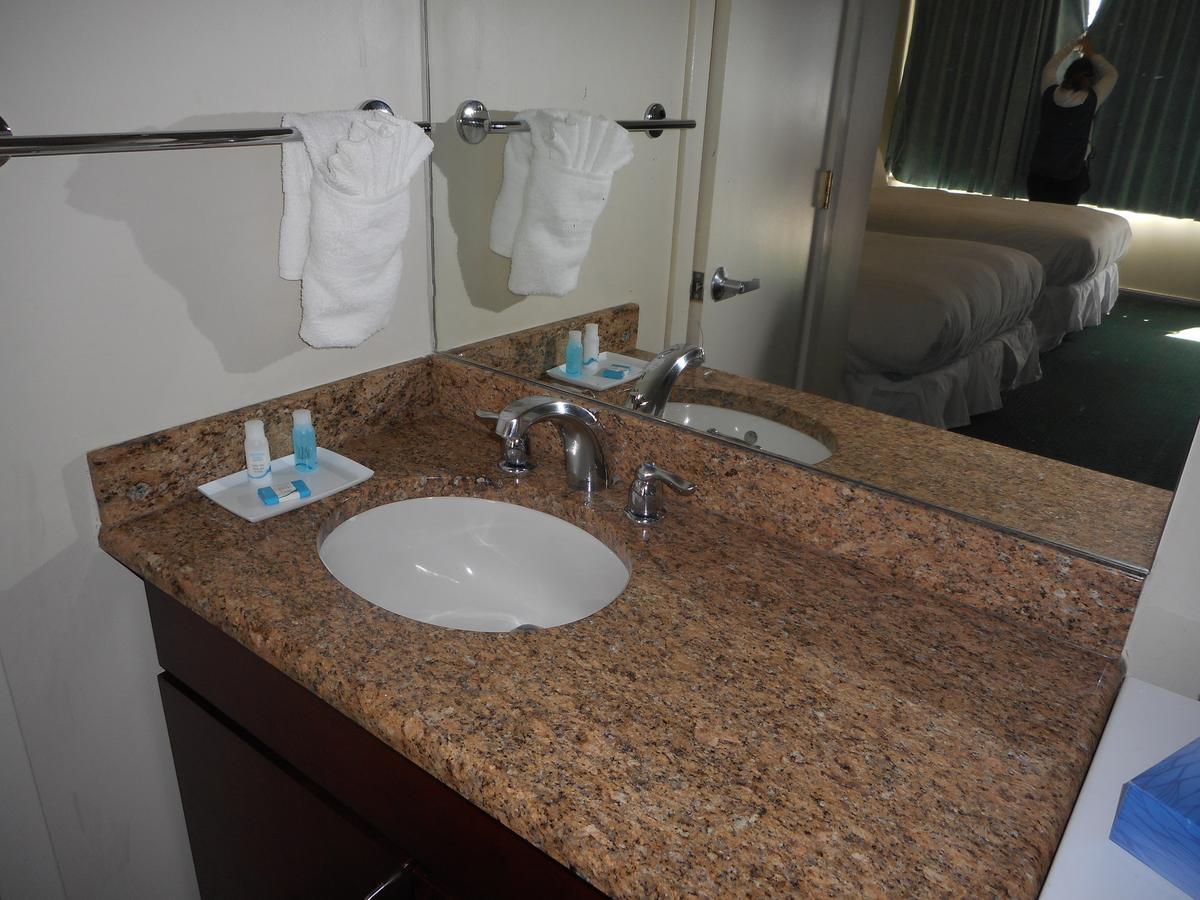 Highlander Motor Inn Arlington Buitenkant foto